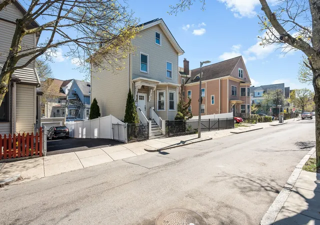 Photo 3 of Single family home for sale at 40 Humphreys St, Dorchester, MA 02125 | MLS# 73579099 | Listing updated on 2026-10-16