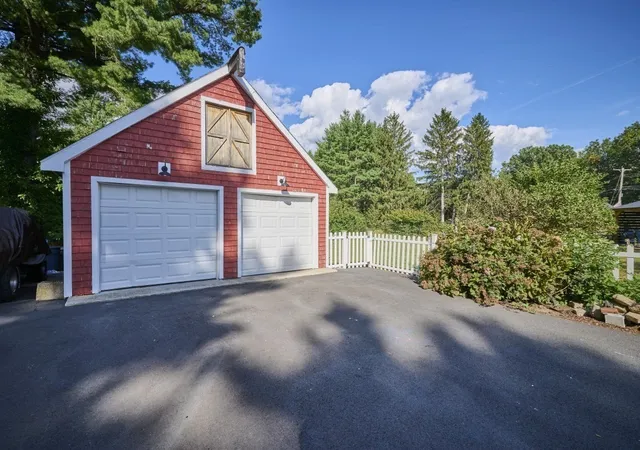 Photo 2 of Single family home for sale at 62 Chestnut St, Foxboro, MA 02035 | MLS# 73572187 | Listing updated on 2026-09-13