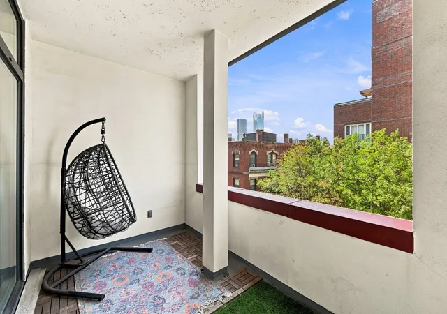 Listing Photo 4 - Condo for sale in The Mariner Condominium located at 300 Commercial St, Boston, MA 02109 - Unit #512