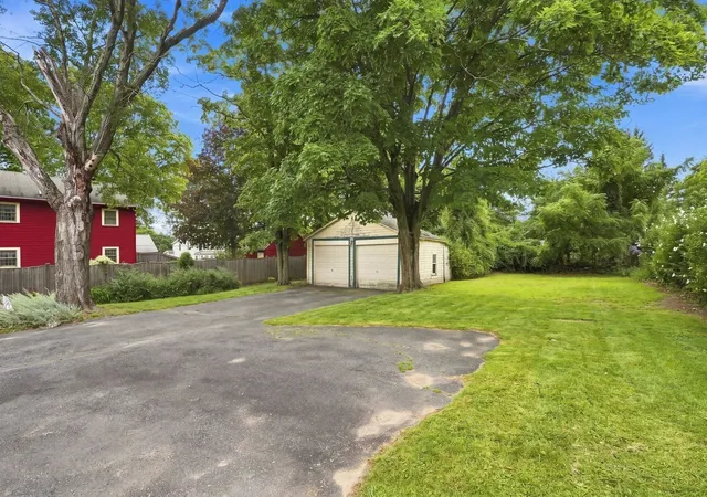 Photo 4 of Single family home for sale at 128 River St, Hudson, MA 01749 | MLS# 73572378 | Listing updated on 2026-09-06