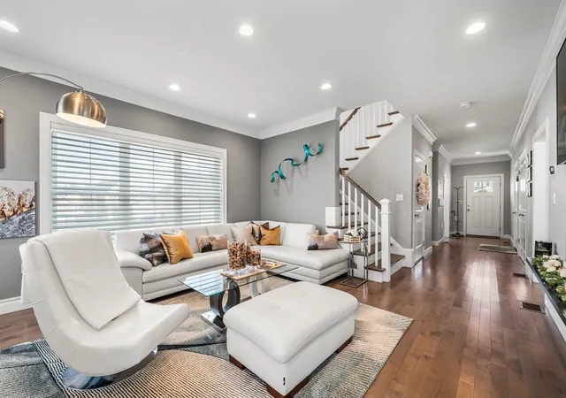 Photo 4 of Single family home for sale at 20 Pheasant Run Ct, Wrentham, MA 02093 | MLS# 73570112 | Listing updated on 2026-09-13