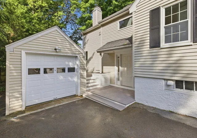 Photo 4 of Single family home for sale at 213 Hunnewell St, Needham Heights, MA 02494 | MLS# 73574230 | Listing updated on 2026-09-13