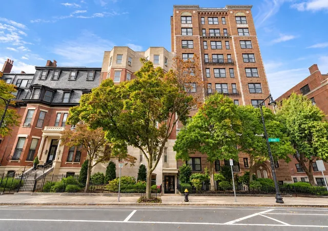 Photo 1 of Condo for sale at 286 Beacon St #1, Boston, MA 02116 | MLS# 73587670 | Listing updated on 2026-10-13