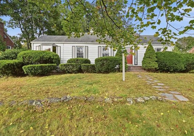 Photo 3 of Sale Pending at 104 Whittum Ave, Springfield, MA 01118 | MLS# 73587004 | Listing updated on 2026-10-28