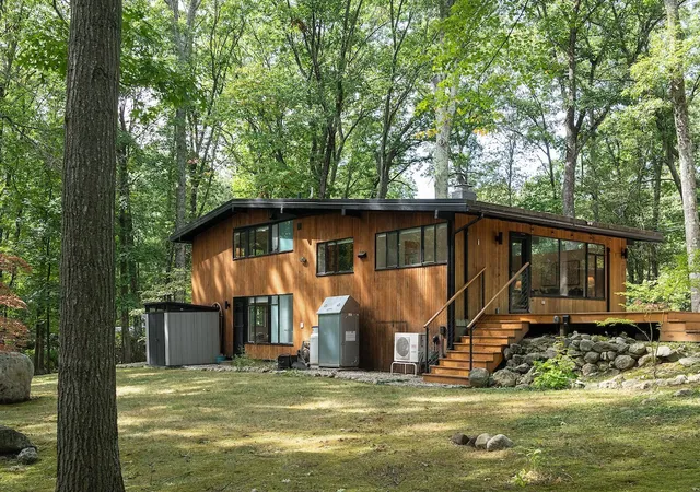 Photo 3 of Single family home for sale at 5 Gould Rd, Lexington, MA 02420 | MLS# 73581318 | Listing updated on 2026-10-23
