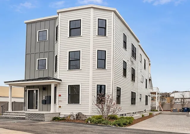 Photo 2 of Condo for sale at 21b Kent Ct #B, Somerville, MA 02143 | MLS# 73573310 | Listing updated on 2026-09-12