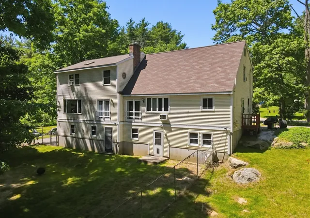 Photo 3 of Single family home for sale at 14 Terra Ln, Hudson, NH 03051 | MLS# 73573352 | Listing updated on 2026-09-12