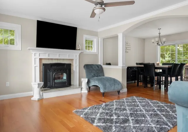 Photo 4 of Single family home for sale at 17 Clover Ct, Cumberland, RI 02864 | MLS# 73575209 | Listing updated on 2026-09-14