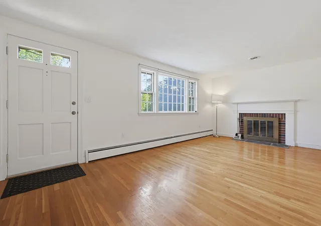Photo 3 of Single family home for sale at 7 Cheryl Dr, Foxboro, MA 02035 | MLS# 73570354 | Listing updated on 2026-09-05