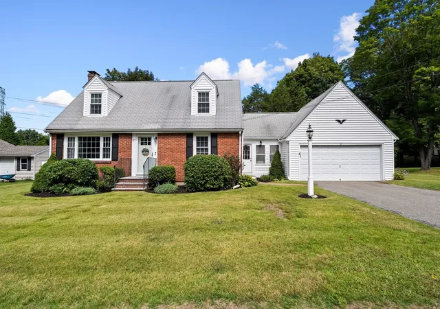 Photo 1 of Sale Pending at 27 Mount Pleasant Ave, Holbrook, MA 02343 | MLS# 73573846 | Listing updated on 2026-09-15