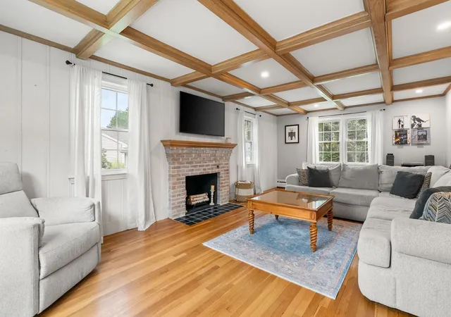 Photo 4 of Sale Pending at 27 Mount Pleasant Ave, Holbrook, MA 02343 | MLS# 73573846 | Listing updated on 2026-09-15