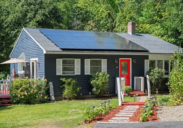 Photo 1 of Single family home for sale at 65 Carter Rd, Worcester, MA 01609 | MLS# 73578742 | Listing updated on 2026-10-14