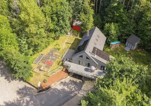 Photo 4 of Sale Pending at 737 New W Townsend Rd, Lunenburg, MA 01462 | MLS# 73569667 | Listing updated on 2026-09-29