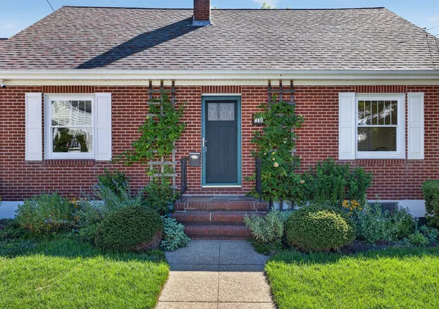 Photo 2 of Sale Pending at 10 West St, New Bedford, MA 02740 | MLS# 73572964 | Listing updated on 2026-10-03