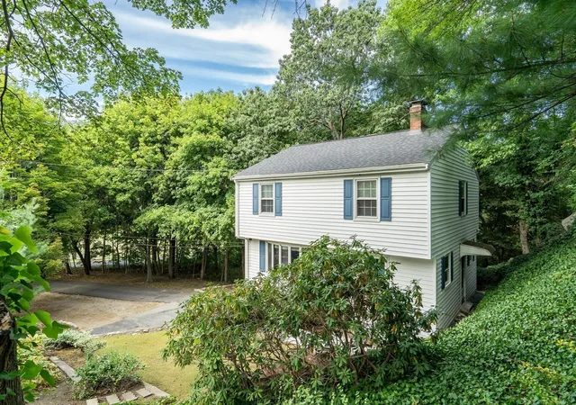Photo 2 of Single family home for sale at 6 Longhill Rd, Lynn, MA 01904 | MLS# 73572713 | Listing updated on 2026-09-17