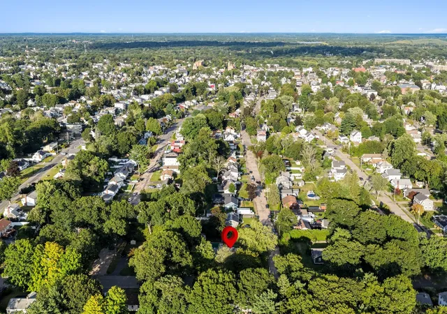 Photo 4 of Sale Pending at 140 Wilson St, Brockton, MA 02301 | MLS# 73573872 | Listing updated on 2026-10-01
