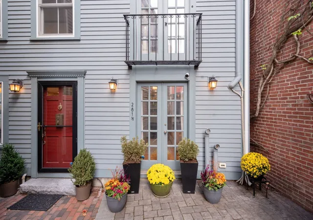 Photo 1 of Condo for sale at 281 1/2 Main St #281, Charlestown, MA 02129 | MLS# 73584388 | Listing updated on 2026-10-23