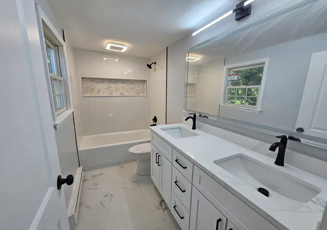 Photo 3 of Single family home for sale at 165 Newbury St, Framingham, MA 01701 | MLS# 73575586 | Listing updated on 2026-09-14