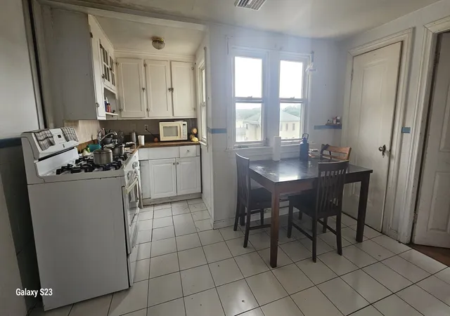Photo 4 of Sale Pending at 51 Chilmark St, Worcester, MA 01604 | MLS# 73570663 | Listing updated on 2026-10-07