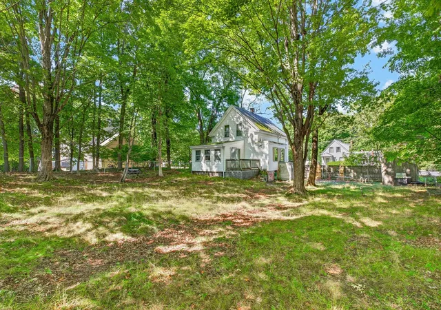 Photo 3 of Single family home for sale at 161 Union St, Holbrook, MA 02343 | MLS# 73578314 | Listing updated on 2026-10-13