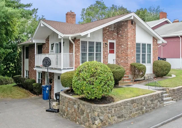 Photo 3 of Sale Pending at 11 Mooney Rd, Salem, MA 01970 | MLS# 73569917 | Listing updated on 2026-09-10