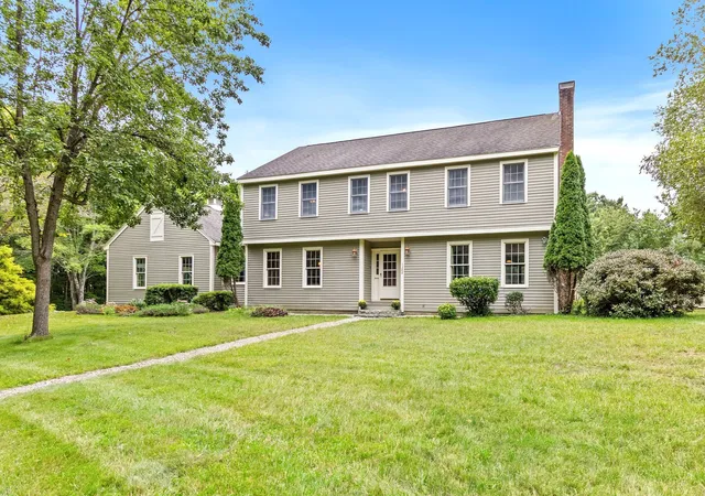 Photo 2 of Single family home for sale at 1388 Main St, Lancaster, MA 01523 | MLS# 73575858 | Listing updated on 2026-10-10
