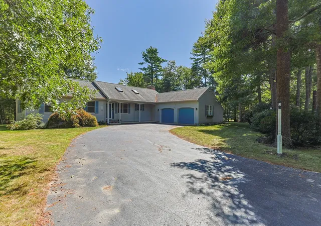 Photo 3 of Single family home for sale at 204 Timber Ln, Marstons Mills, MA 02648 | MLS# 73582407 | Listing updated on 2026-10-26