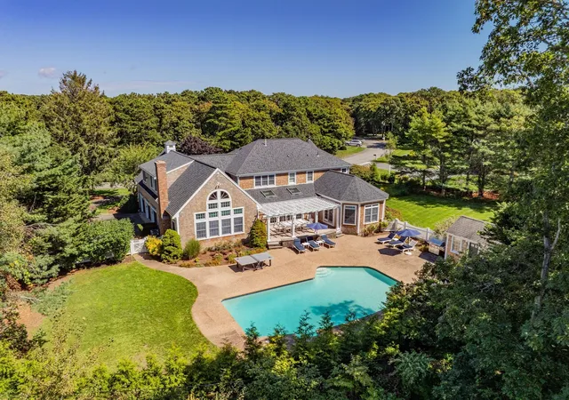 Photo 2 of Mansion for sale at 40 Spinnaker Ln, Harwich Port, MA 02646 | MLS# 73575272 | Listing updated on 2026-09-10