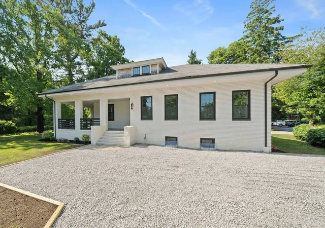 Photo 3 of Single family home for sale at 4 Marconi Ln, Marion, MA 02738 | MLS# 73573529 | Listing updated on 2026-09-12