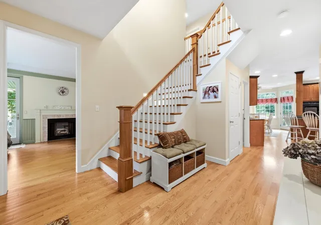 Photo 4 of Single family home for sale at 10 Bartelli Rd, Lakeville, MA 02347 | MLS# 73573536 | Listing updated on 2026-09-12
