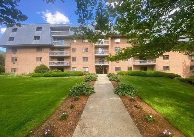 Photo 3 of Condo for sale at 70 Shrewsbury Green #C, Shrewsbury, MA 01545 | MLS# 73575020 | Listing updated on 2026-09-14
