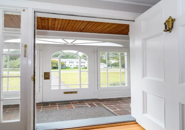 Photo 3 of Single family home for sale at 203 Bacon St, Natick, MA 01760 | MLS# 73574717 | Listing updated on 2026-09-14