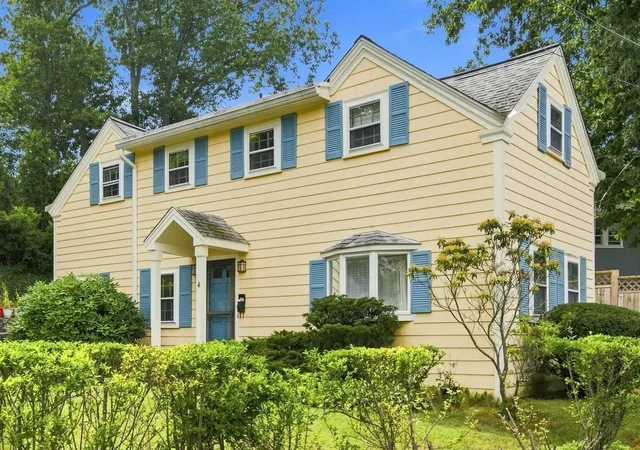 Photo 2 of Single family home for sale at 4 Littles Point Ln, Swampscott, MA 01907 | MLS# 73572860 | Listing updated on 2026-09-19