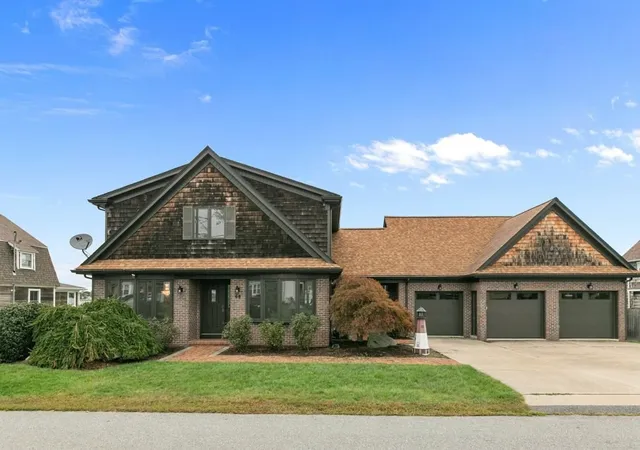 Photo 1 of Single family home for sale at 68 Seaview Ave, Swansea, MA 02777 | MLS# 73585481 | Listing updated on 2026-10-28