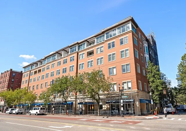 Listing Photo 1 - Condo for sale in 1597 Washington St Condo located at 1597 Washington St, Boston, MA 02118 - Unit #408