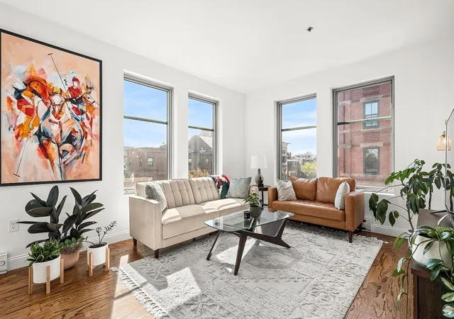Listing Photo 5 - Condo for sale in 1597 Washington St Condo located at 1597 Washington St, Boston, MA 02118 - Unit #408