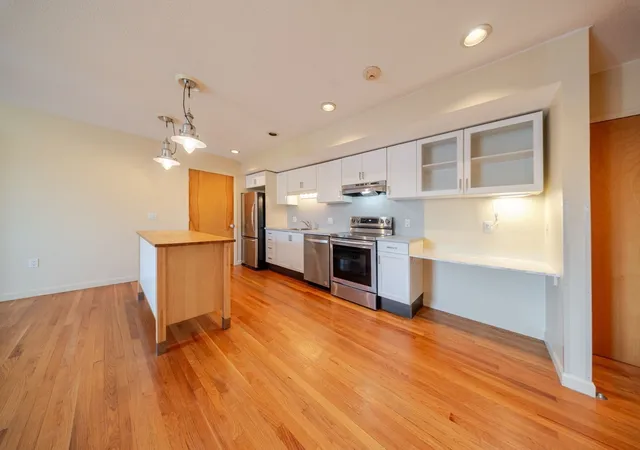 Listing Photo 5 - Condo for sale in building located at 351 Pleasant St, Northampton, MA 01060 - Unit #9