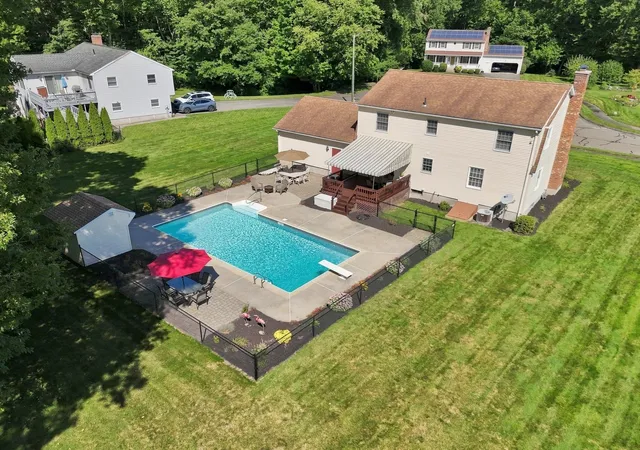 Photo 3 of Sale Pending at 89 Zachary Ln, Agawam, MA 01001 | MLS# 73572919 | Listing updated on 2026-09-16