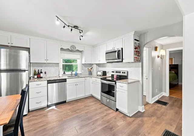 Photo 4 of Single family home for sale at 42 7 Mile River Dr, Attleboro, MA 02703 | MLS# 73574217 | Listing updated on 2026-10-06