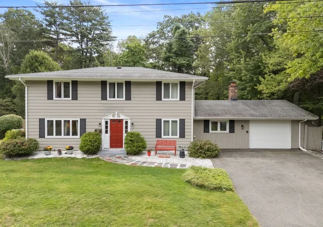 Photo 1 of Single family home for sale at 7 Lamphere Cir, Framingham, MA 01701 | MLS# 73575573 | Listing updated on 2026-09-14