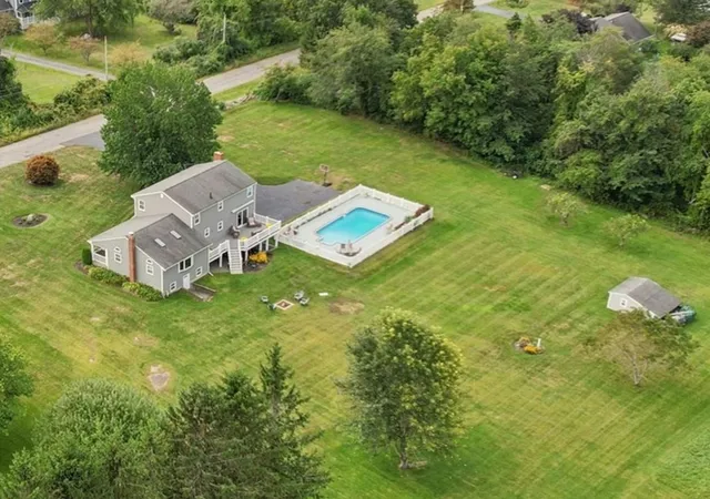 Photo 3 of Sale Pending at 196 Eight Lots Rd, Sutton, MA 01590 | MLS# 73577910 | Listing updated on 2026-10-07