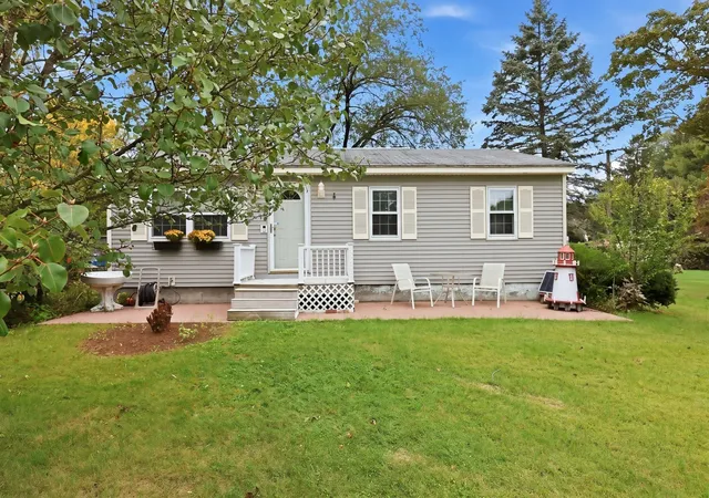 Photo 1 of Sale Pending at 50 Finch Rd, Springfield, MA 01119 | MLS# 73587424 | Listing updated on 2026-10-27