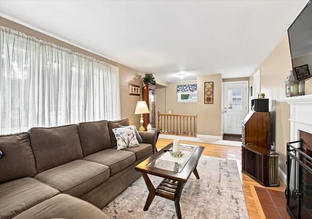Photo 3 of Sale Pending at 29 Garfield Ave, Beverly, MA 01915 | MLS# 73573298 | Listing updated on 2026-09-16