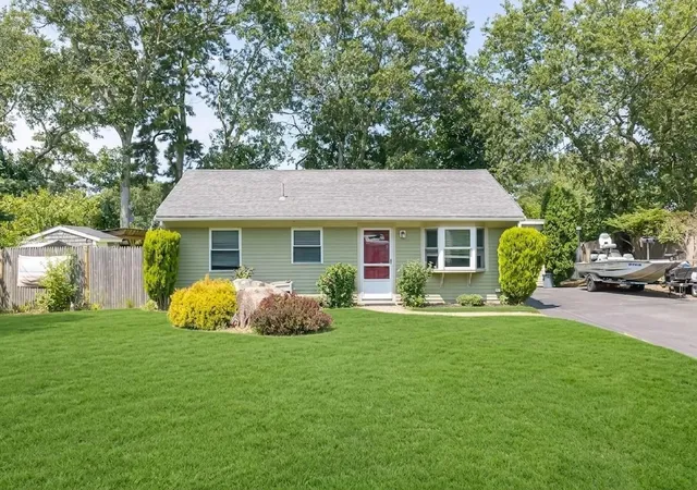 Single family home for sale at 5 Birch St, Buzzards Bay, MA 02532 | MLS# 73574575
