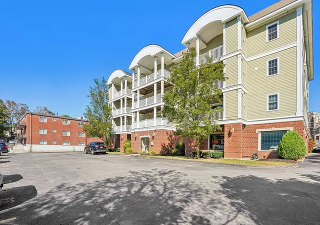 Photo 3 of Condo for sale at 328 Copeland St #3A, Quincy, MA 02169 | MLS# 73577932 | Listing updated on 2026-10-15