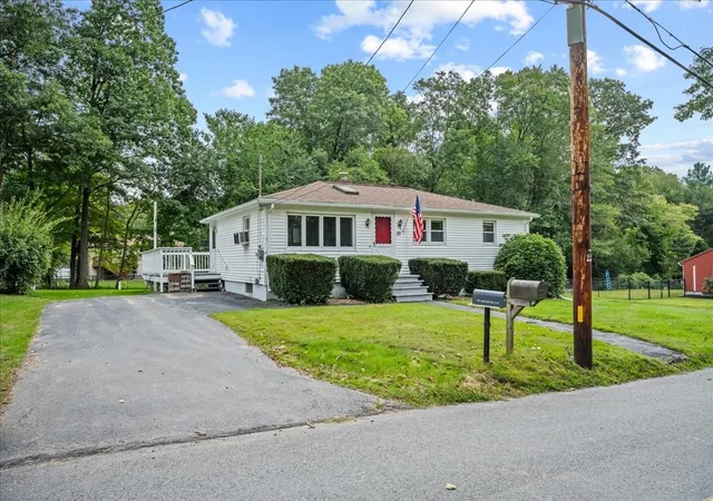 Photo 3 of Single family home for sale at 320 Mason Rd Ext, Dudley, MA 01571 | MLS# 73575645 | Listing updated on 2026-09-14