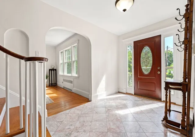 Photo 3 of Sale Pending at 28 Preston Beach Rd, Marblehead, MA 01945 | MLS# 73574431 | Listing updated on 2026-09-27