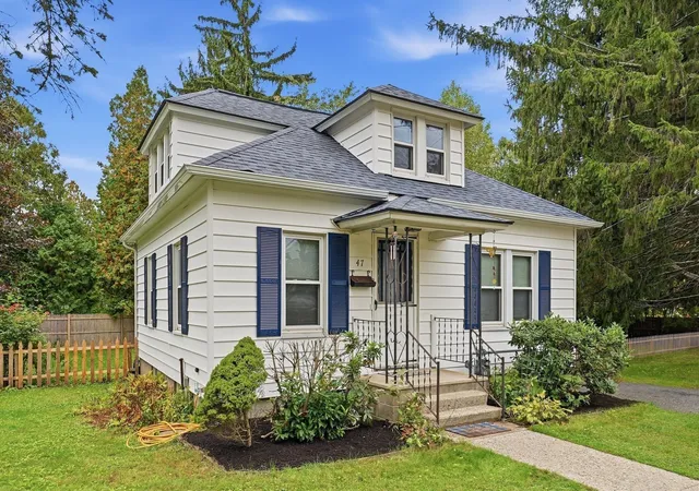Photo 1 of Single family home for sale at 47 Shearer St, Palmer, MA 01069 | MLS# 73586601 | Listing updated on 2026-10-28