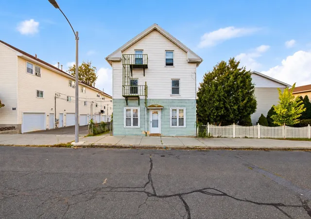 Multi family home for sale at 77 Walnut St, Holyoke, MA 01040 | MLS# 73587444