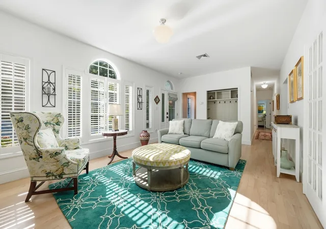 Photo 4 of Single family home for sale at 125 Mayflower Ln, Vineyard Haven, MA 02568 | MLS# 73575143 | Listing updated on 2026-09-14